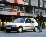 Peugeot 205 3-Door 1984 года